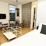 Paris Sentier Montorgueil Mobility Lease